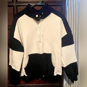 Black and White Pullover Sweatshirt